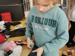 b_1024_768_0_00_images_2022_2023_Swietlica_krawiectwo_334994961_519085720409094_8451331471853391891_n